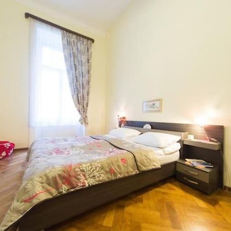Apartment On Tabidze 3/5 Tbilisi Luaran gambar