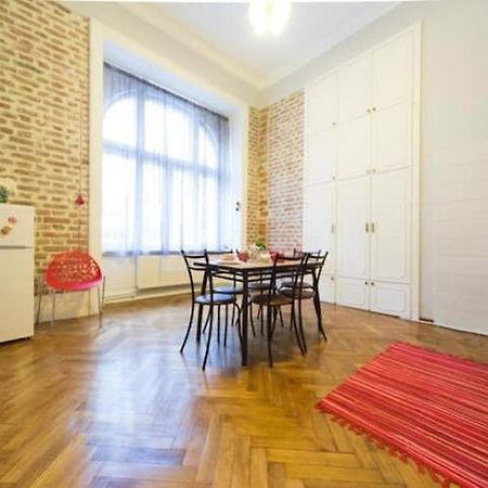 Apartment On Tabidze 3/5 Tbilisi Luaran gambar