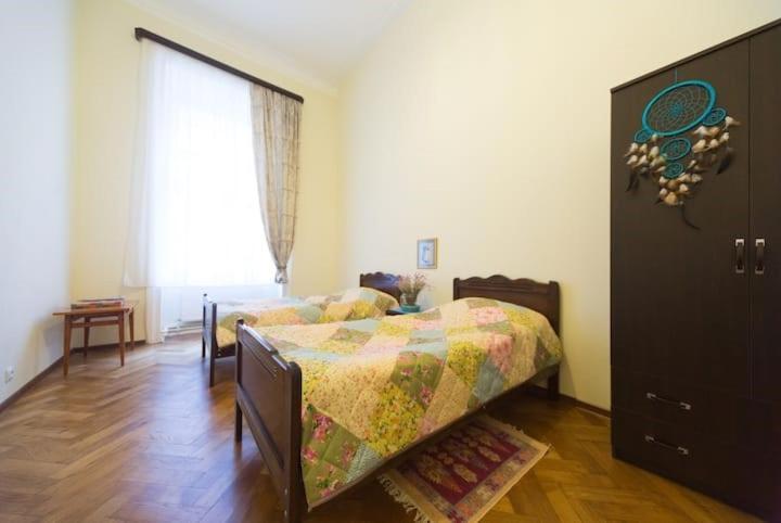 Apartment On Tabidze 3/5 Tbilisi Luaran gambar