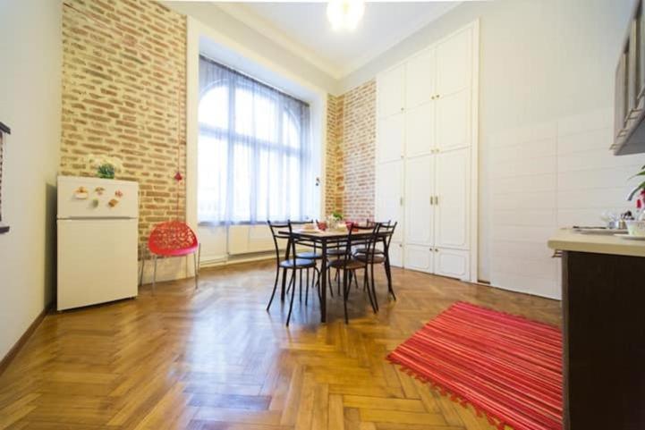 Apartment On Tabidze 3/5 Tbilisi Luaran gambar