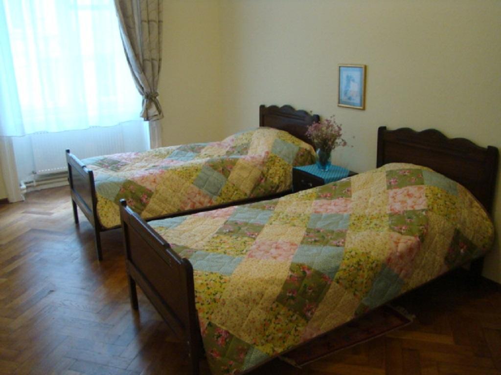 Apartment On Tabidze 3/5 Tbilisi Luaran gambar